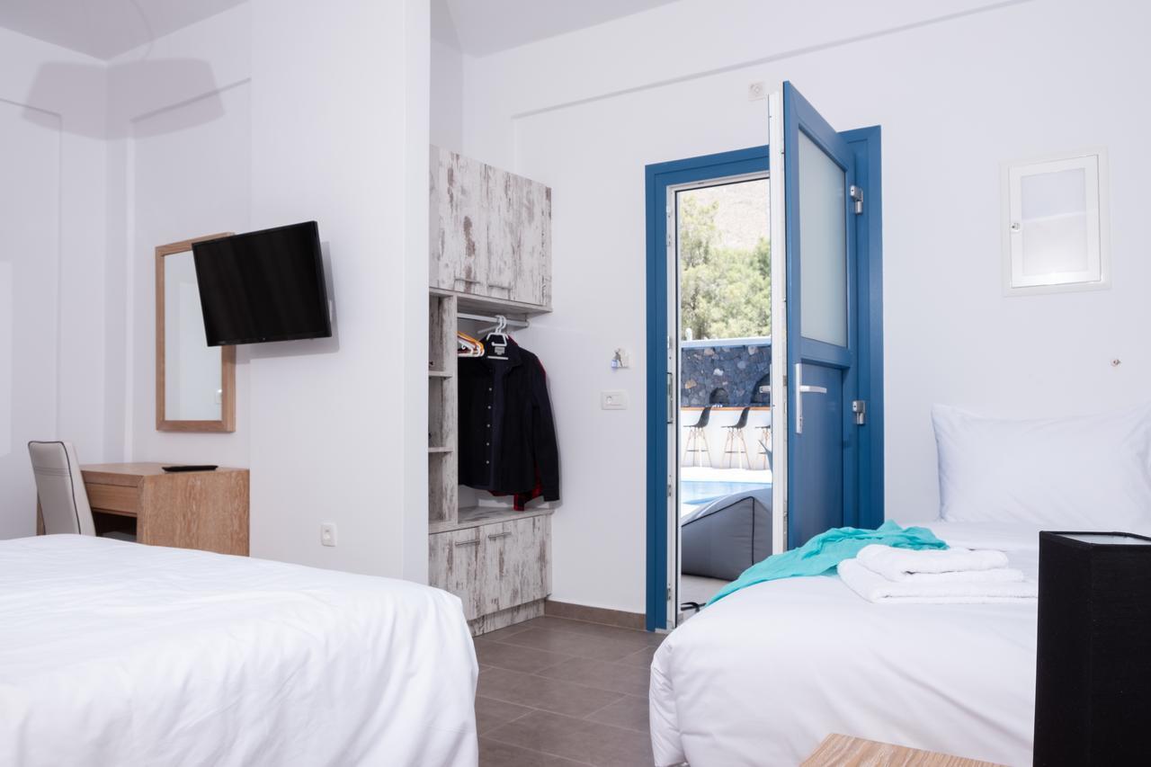Tristhenia Aparthotel Perissa  Exterior photo