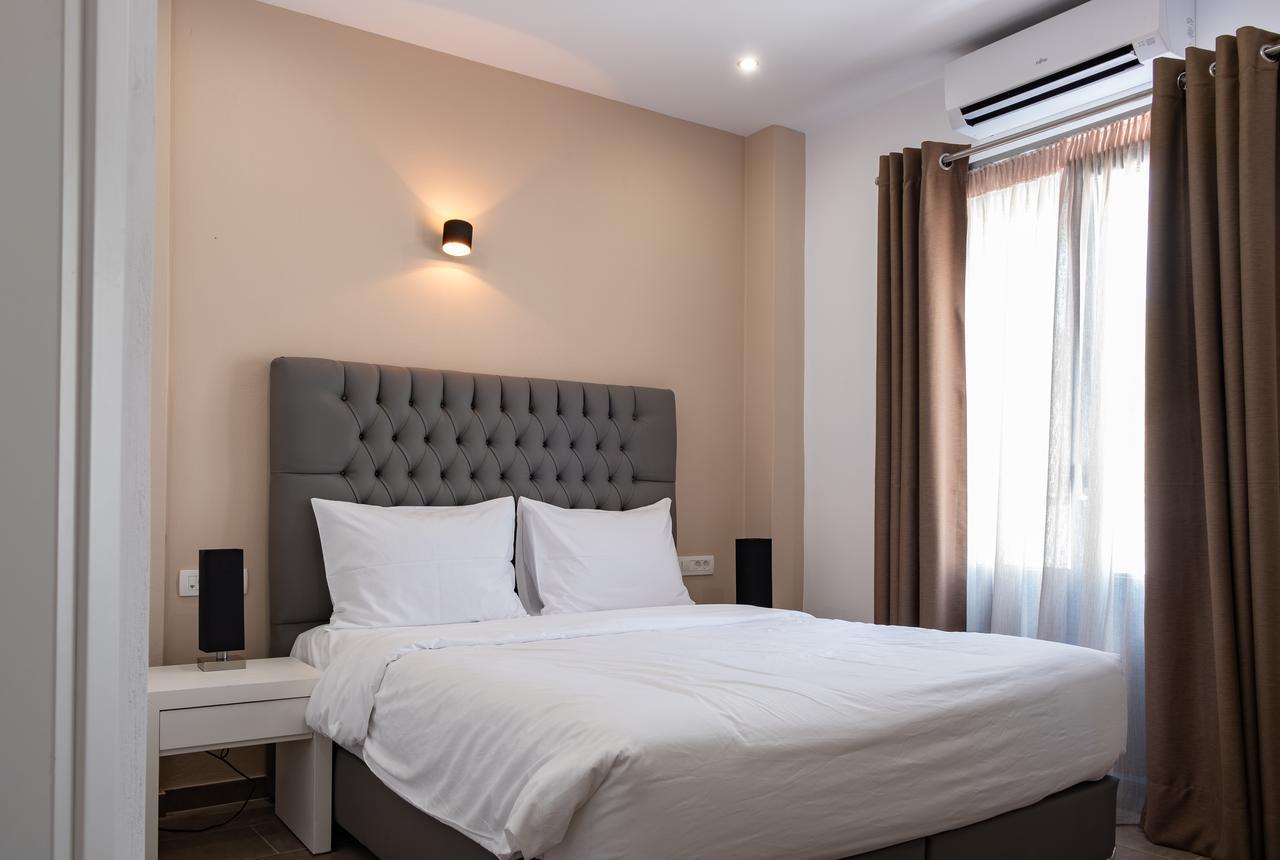 Tristhenia Aparthotel Perissa  Exterior photo