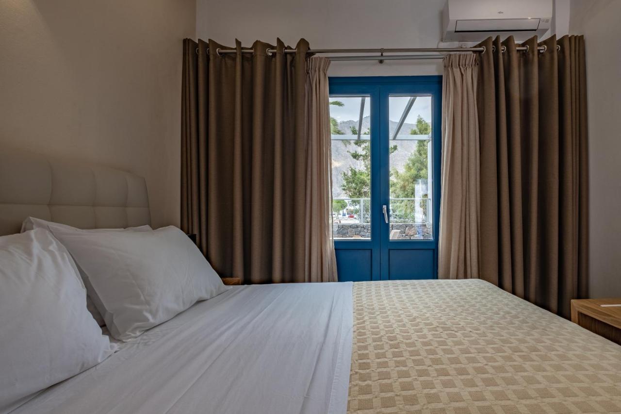 Tristhenia Aparthotel Perissa  Exterior photo