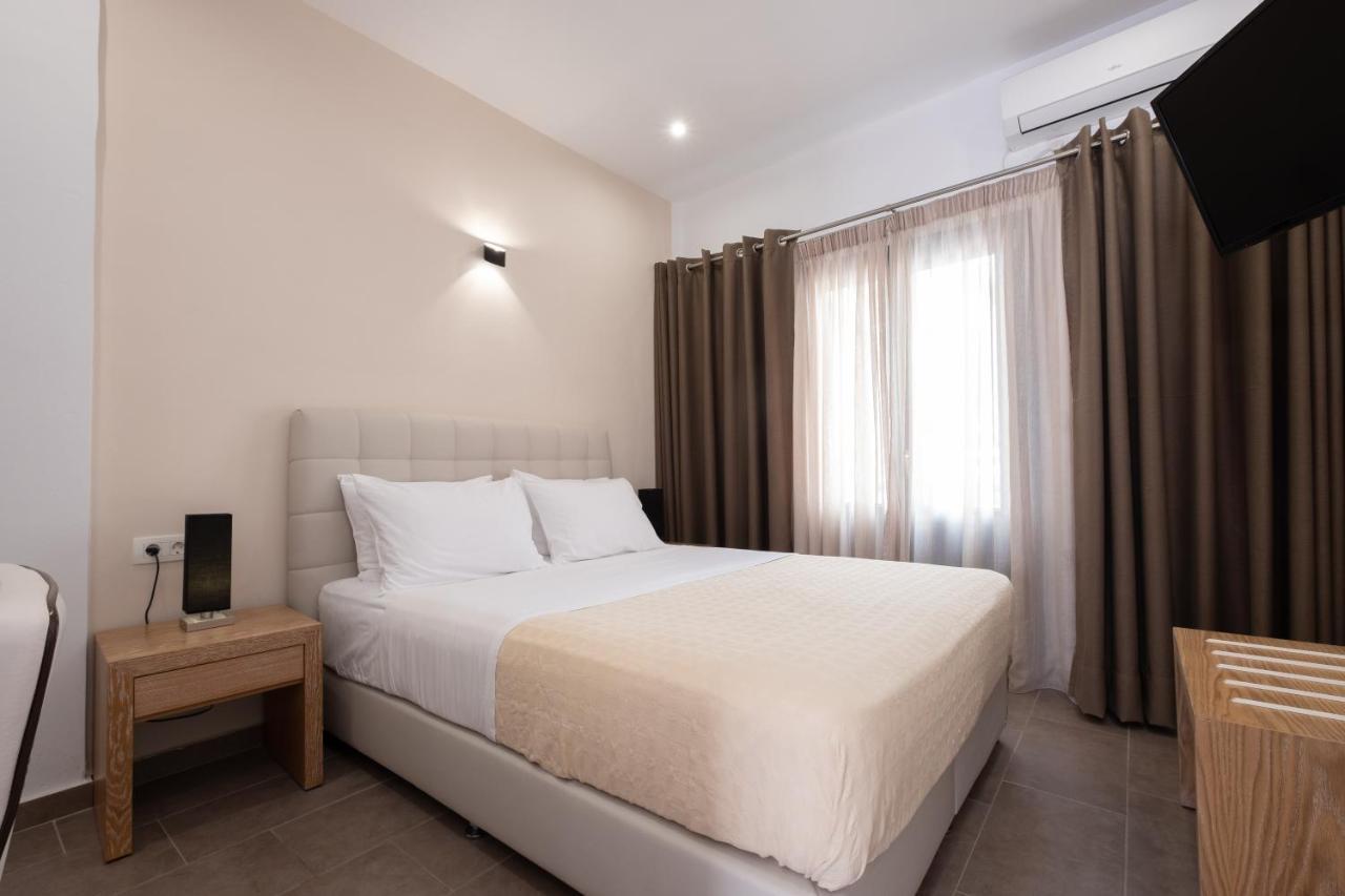 Tristhenia Aparthotel Perissa  Exterior photo